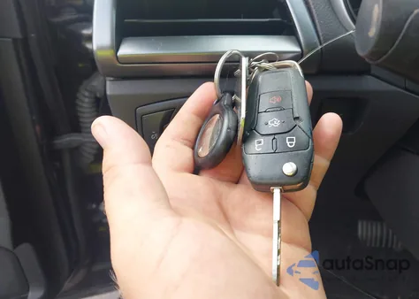 2014 Ford Fusion Se z USA, uszkodzony, nr VIN 3FA6P0H70ER112835